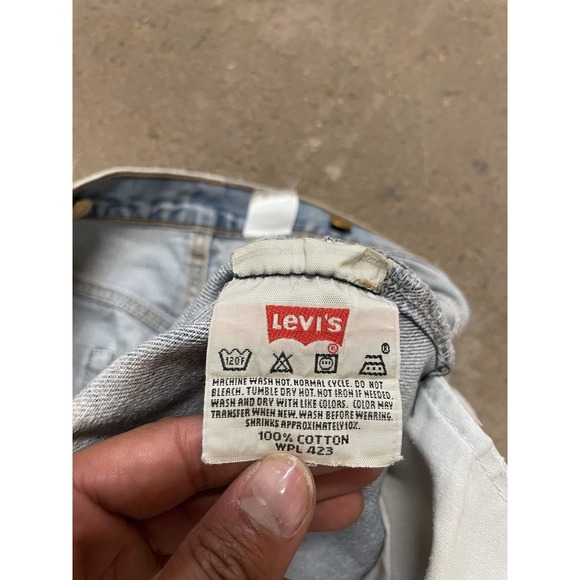 Levi's Light Wash Slim Straight Jeans - Picture 8 of 16